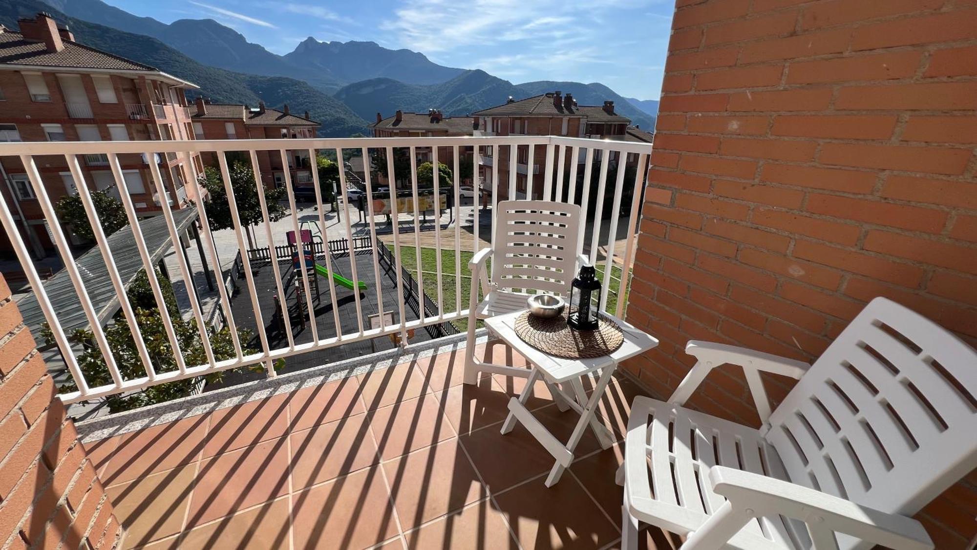 Apartament Reformat Al Bergueda 6P Sant Jordi de Cercs Екстериор снимка